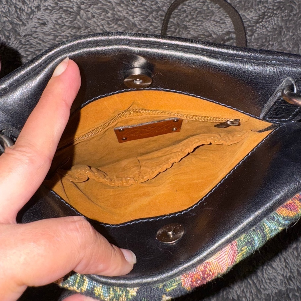 PATRICIA NASH Prizzi Crossbody Bag - Picture 3 of 13